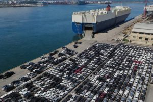 Auto tariffs: how they affect car prices, manufacturers, and buyers in the us